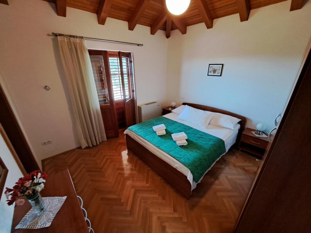 Apartment With Splendid Sea View Trogir Extérieur photo