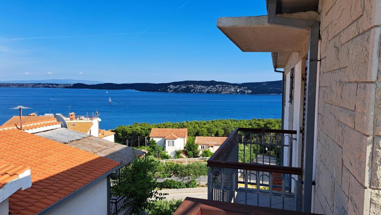 Apartment With Splendid Sea View Trogir Extérieur photo