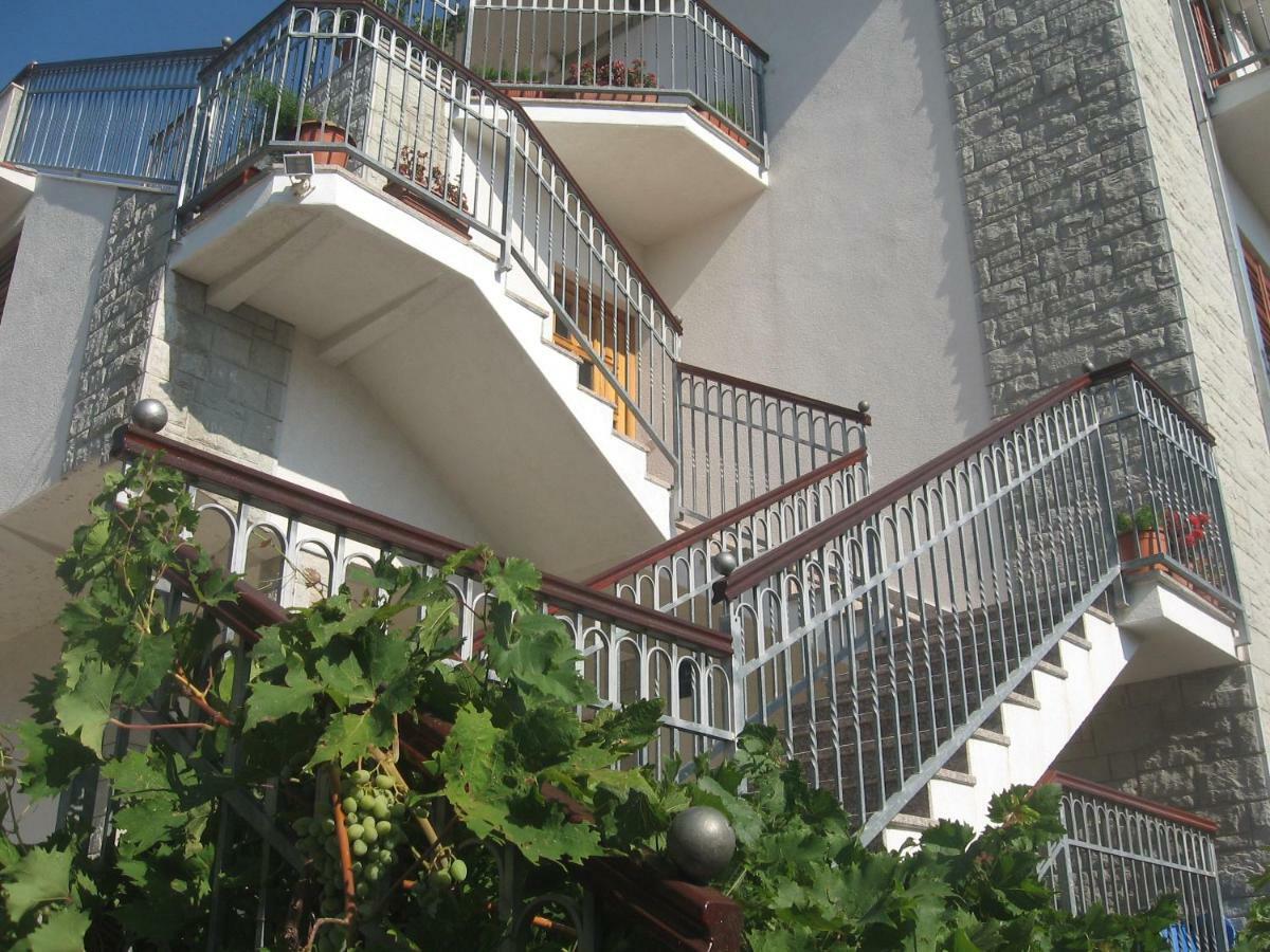 Apartment With Splendid Sea View Trogir Extérieur photo