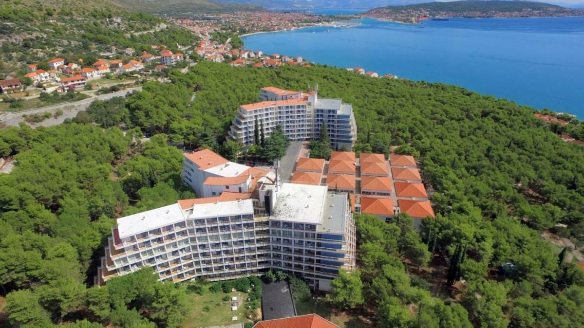Apartment With Splendid Sea View Trogir Extérieur photo