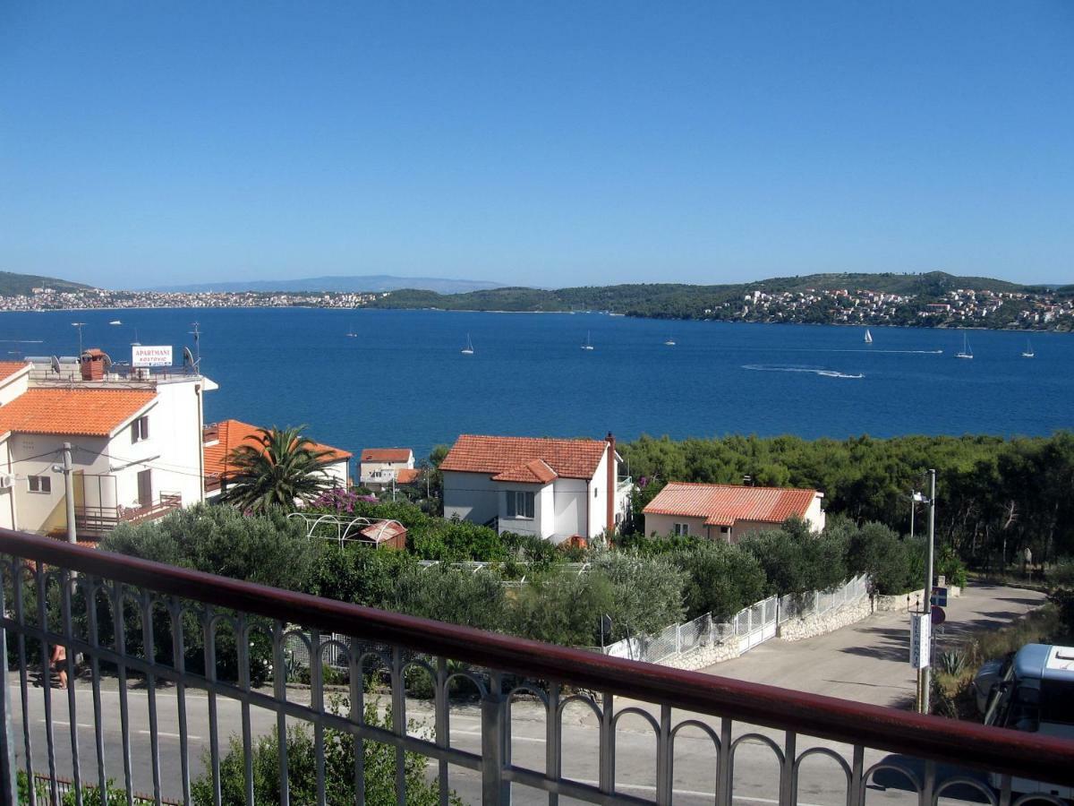Apartment With Splendid Sea View Trogir Extérieur photo