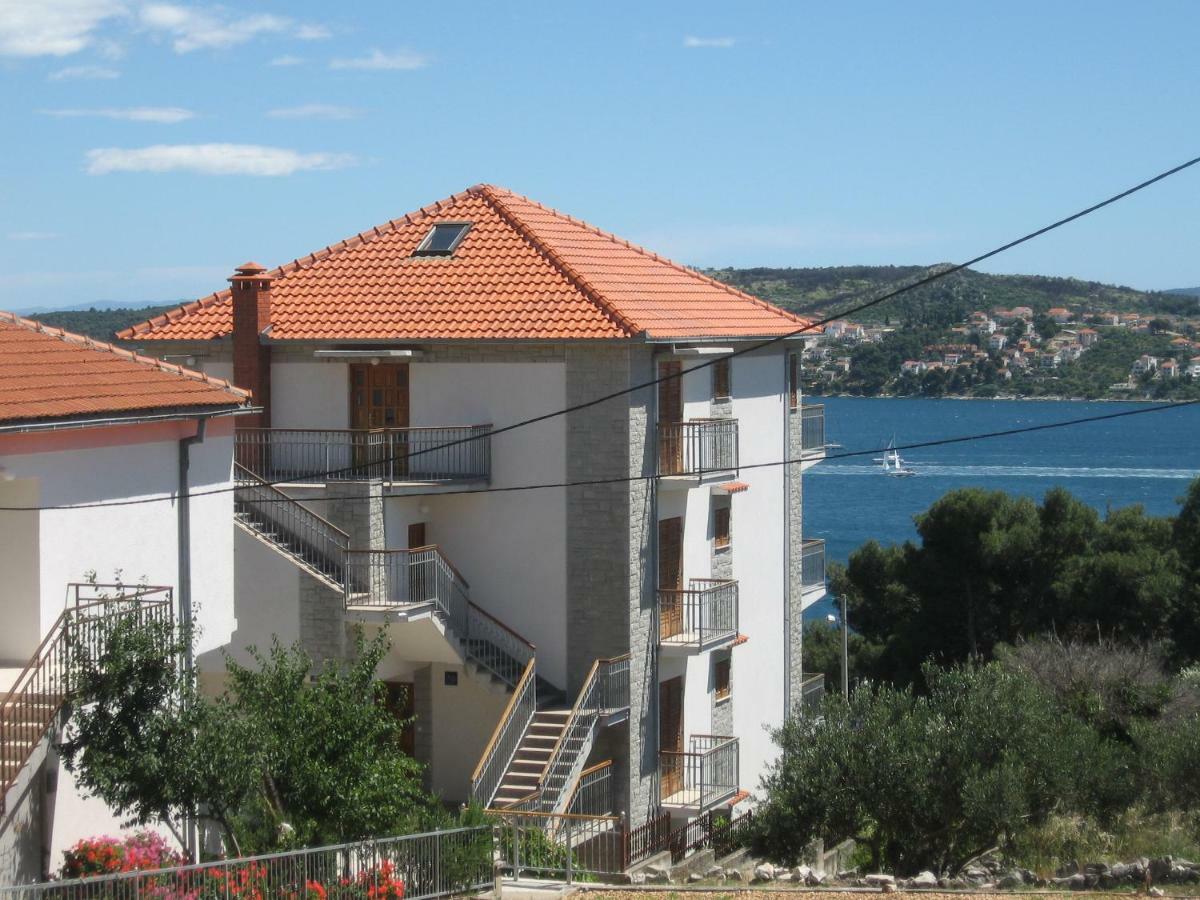 Apartment With Splendid Sea View Trogir Extérieur photo