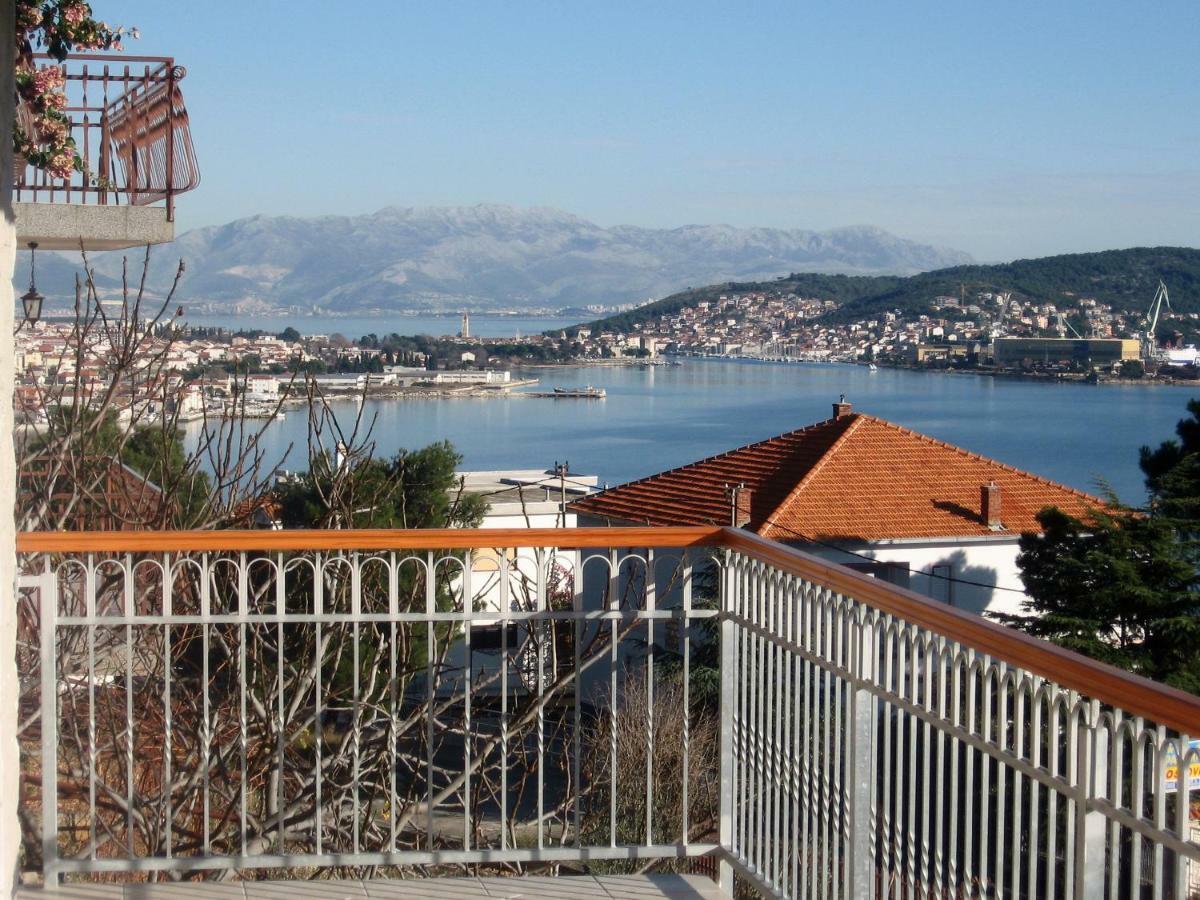Apartment With Splendid Sea View Trogir Extérieur photo